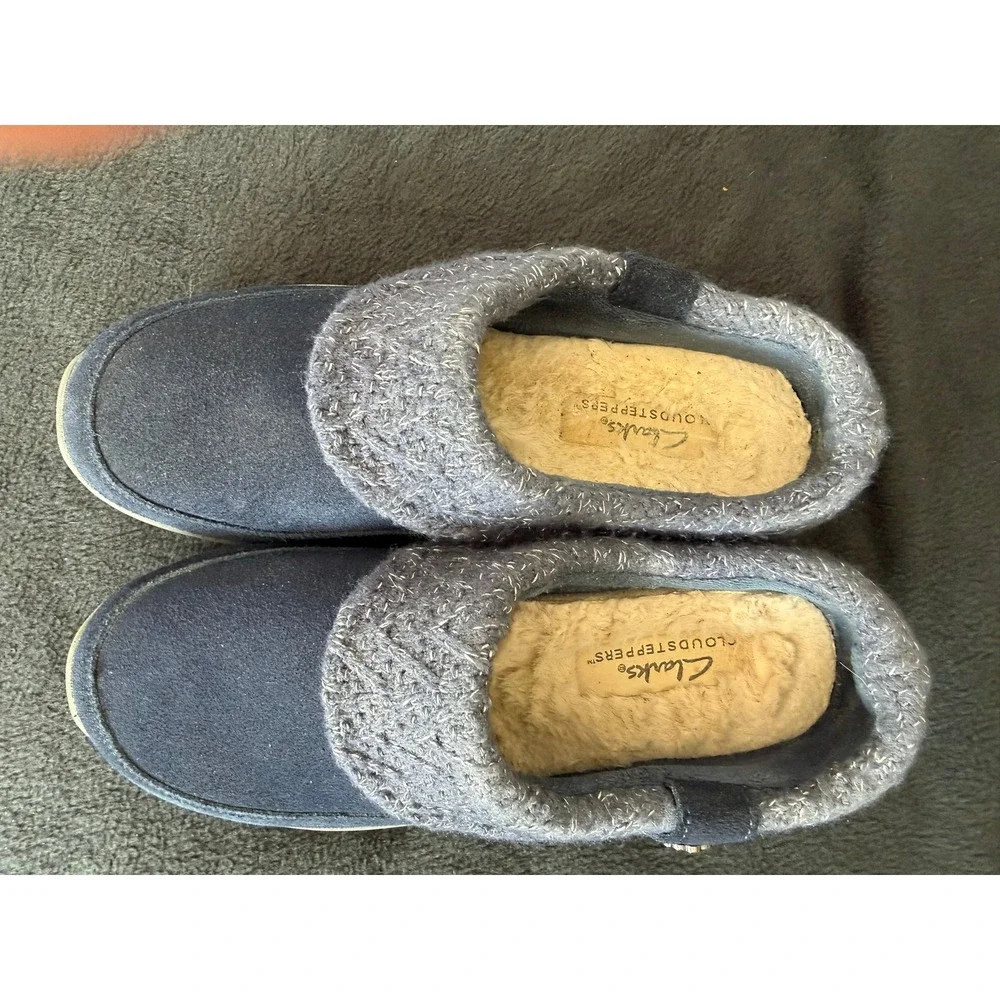 Clarks Cloudsteppers Womens Navy Knit Collar Faux Fur Clog Mules 168054 Size 8.5 - Picture 2 of 8